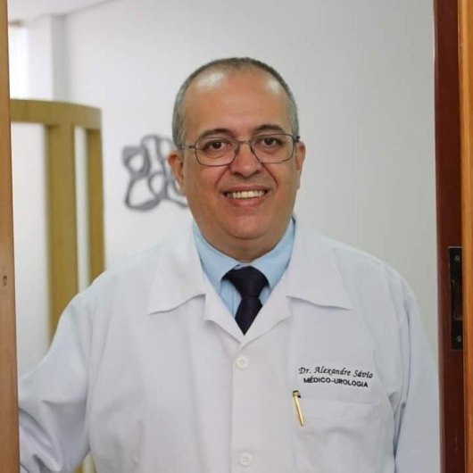 Dr. Alexandre Savio Oliveira de Freitas