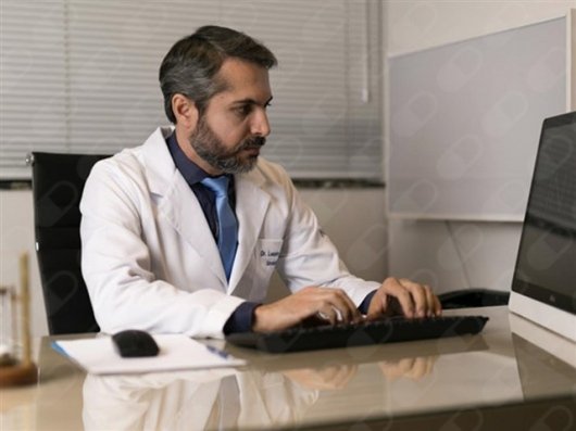 Dr. Leandro Coelho Dorea Santos