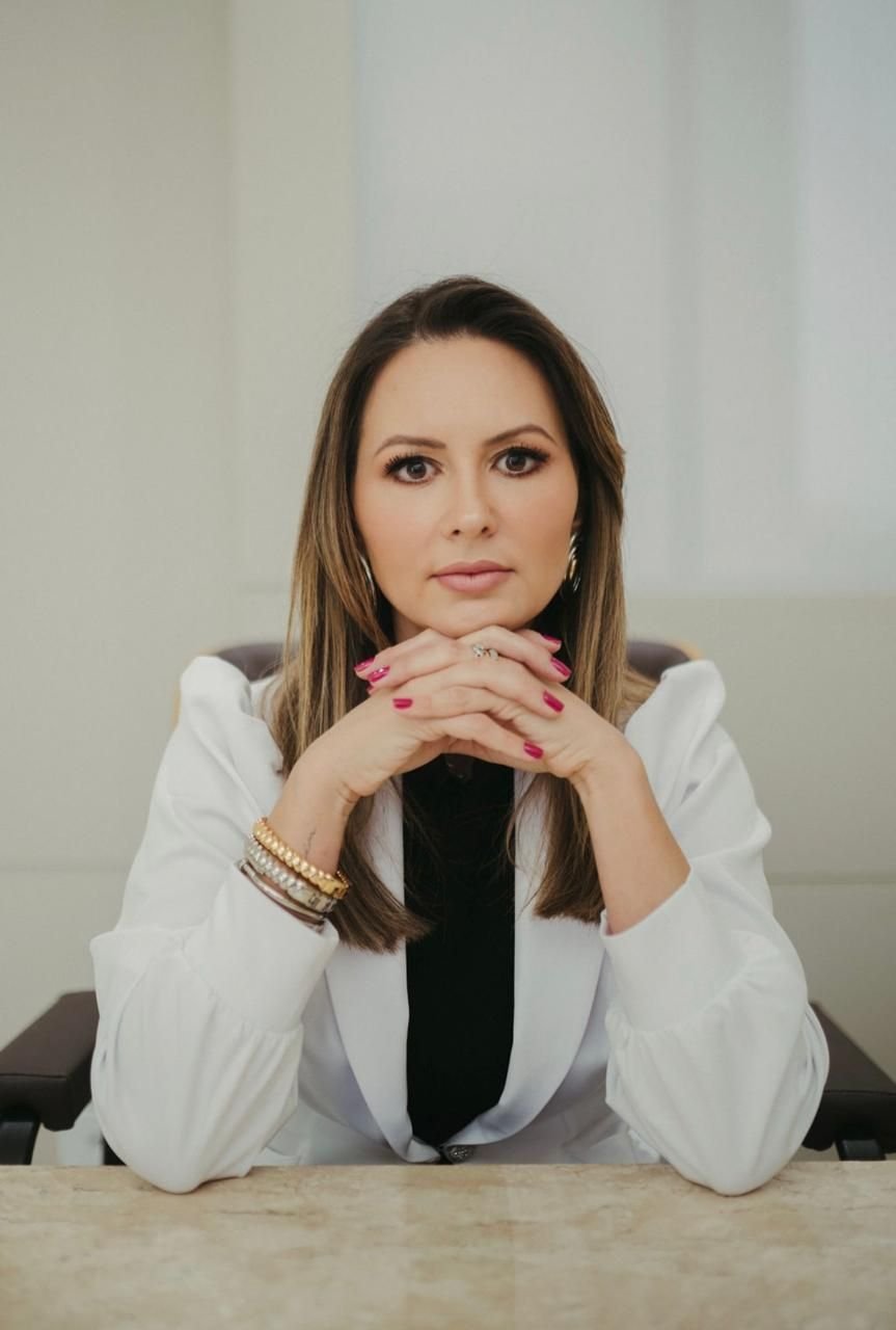 Dra. Bianca Cantoni Andrade de Azevedo