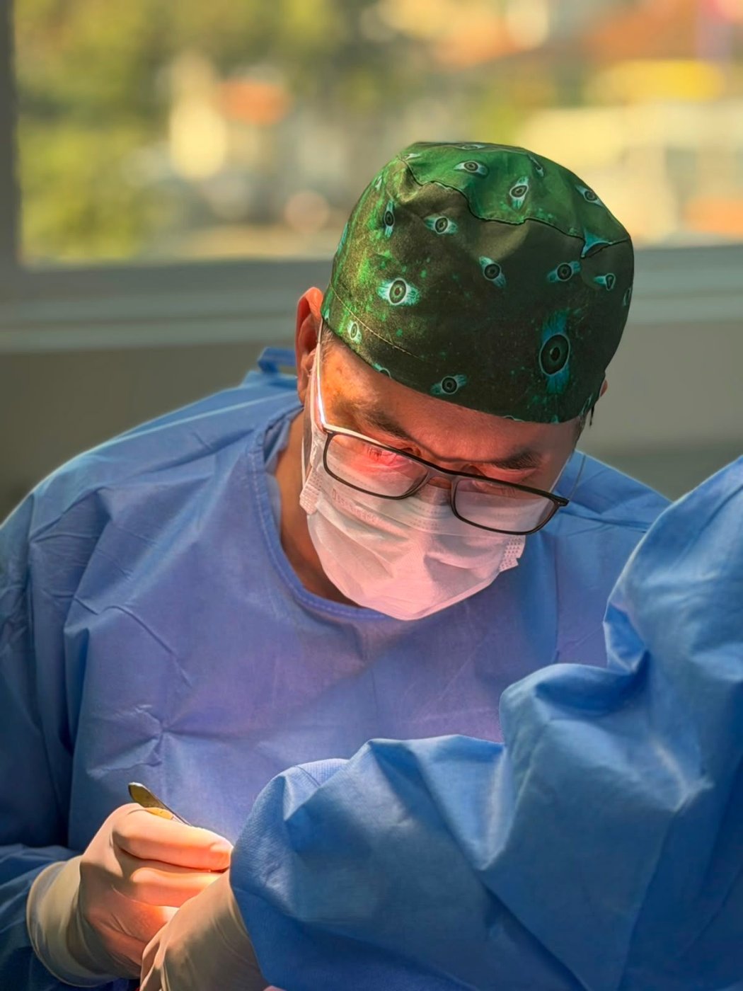 Dr. Leonardo Perim