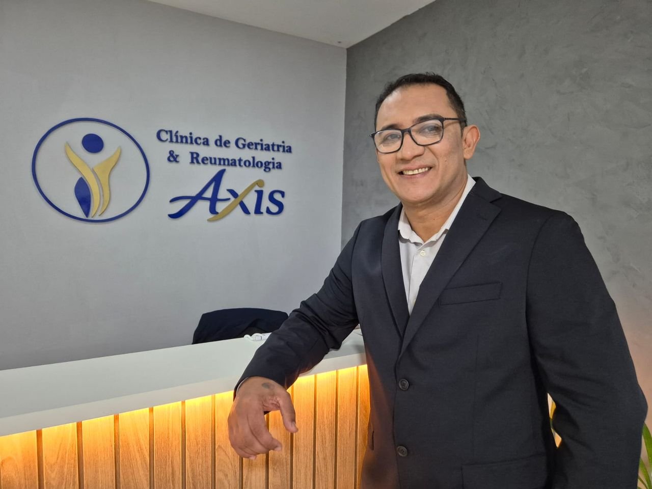 Dr. Márcio Batista