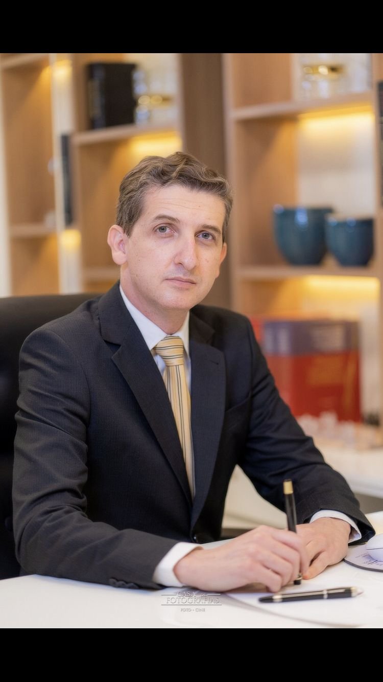 Dr. Jonivan Siqueira de Oliveira