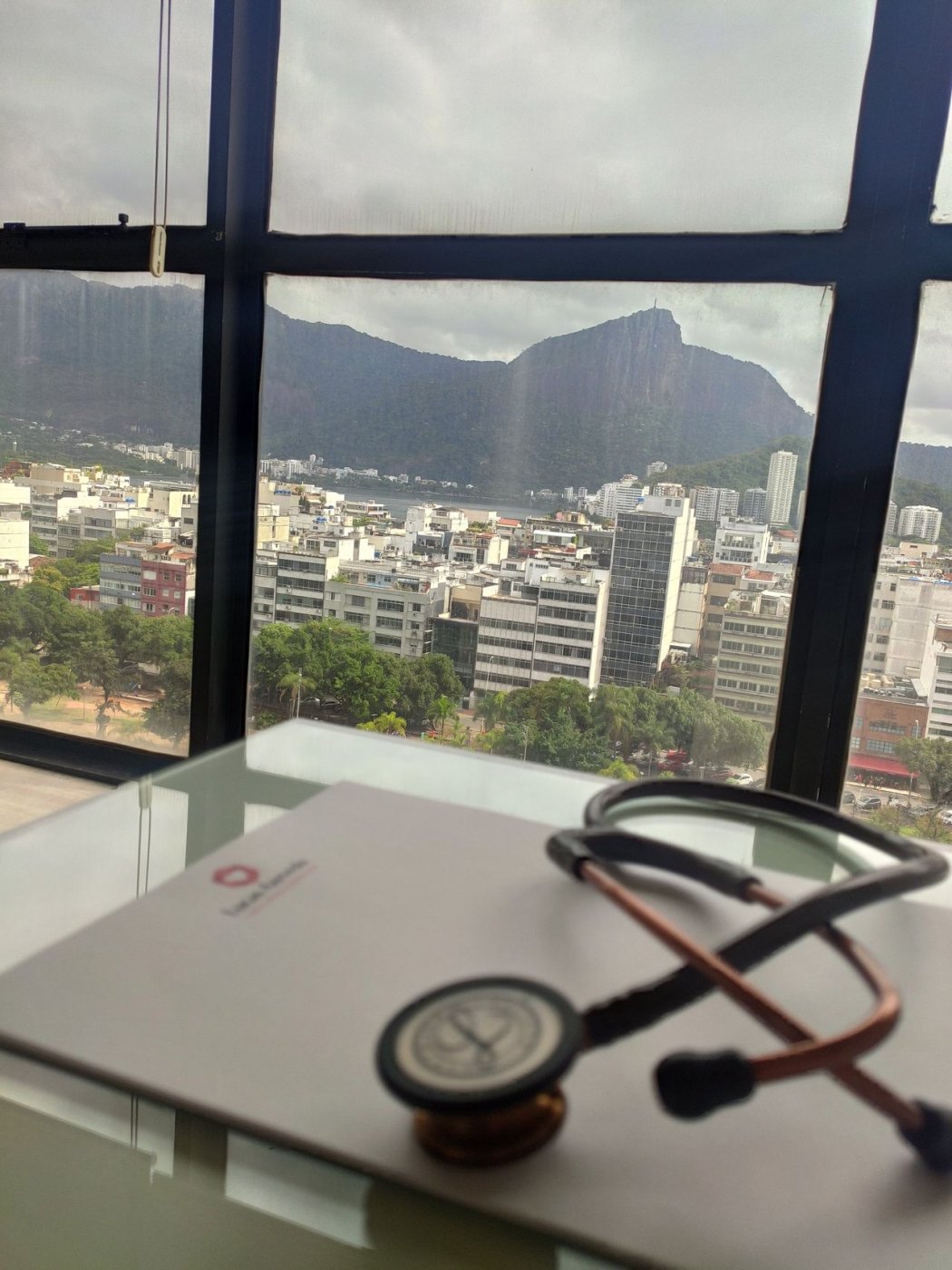 Dr. Lucas Rangel Azevedo
