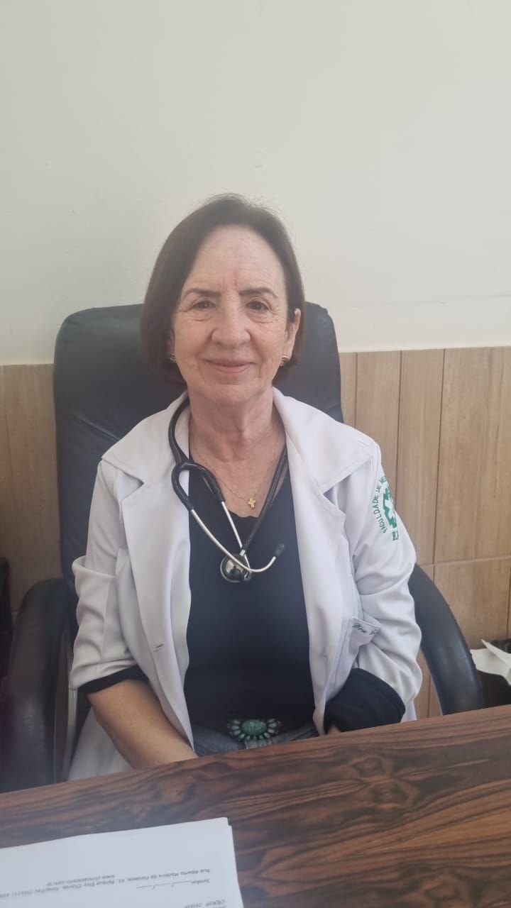 Dra. Ana Maria Banho Vieira .