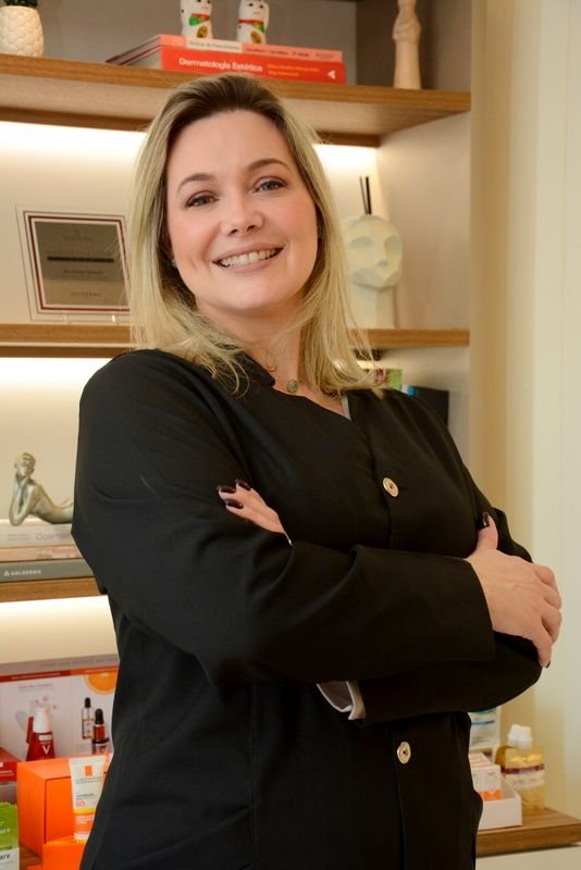 Dra. Andréa de Azevedo Sampaio