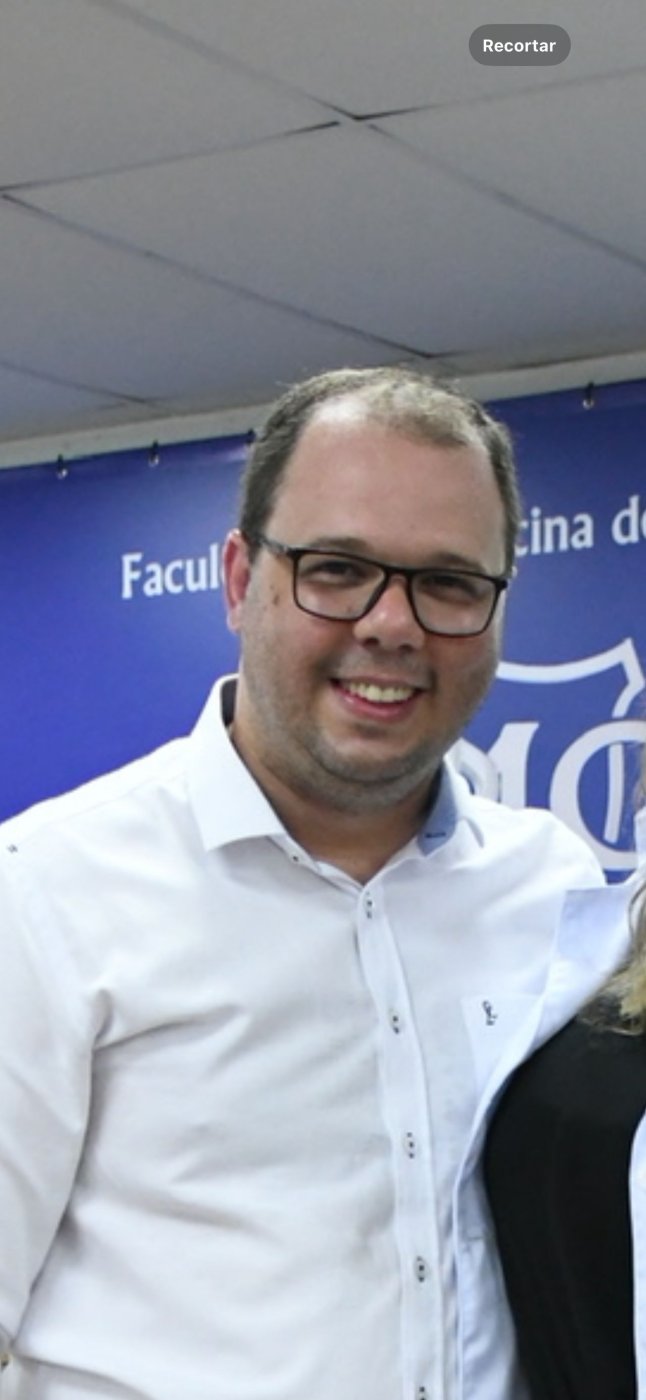 Dr. Vitor Estenio Alves Cordeiro
