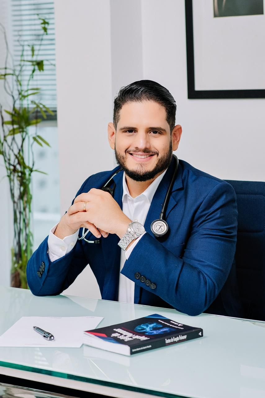 Dr. Iury Mota