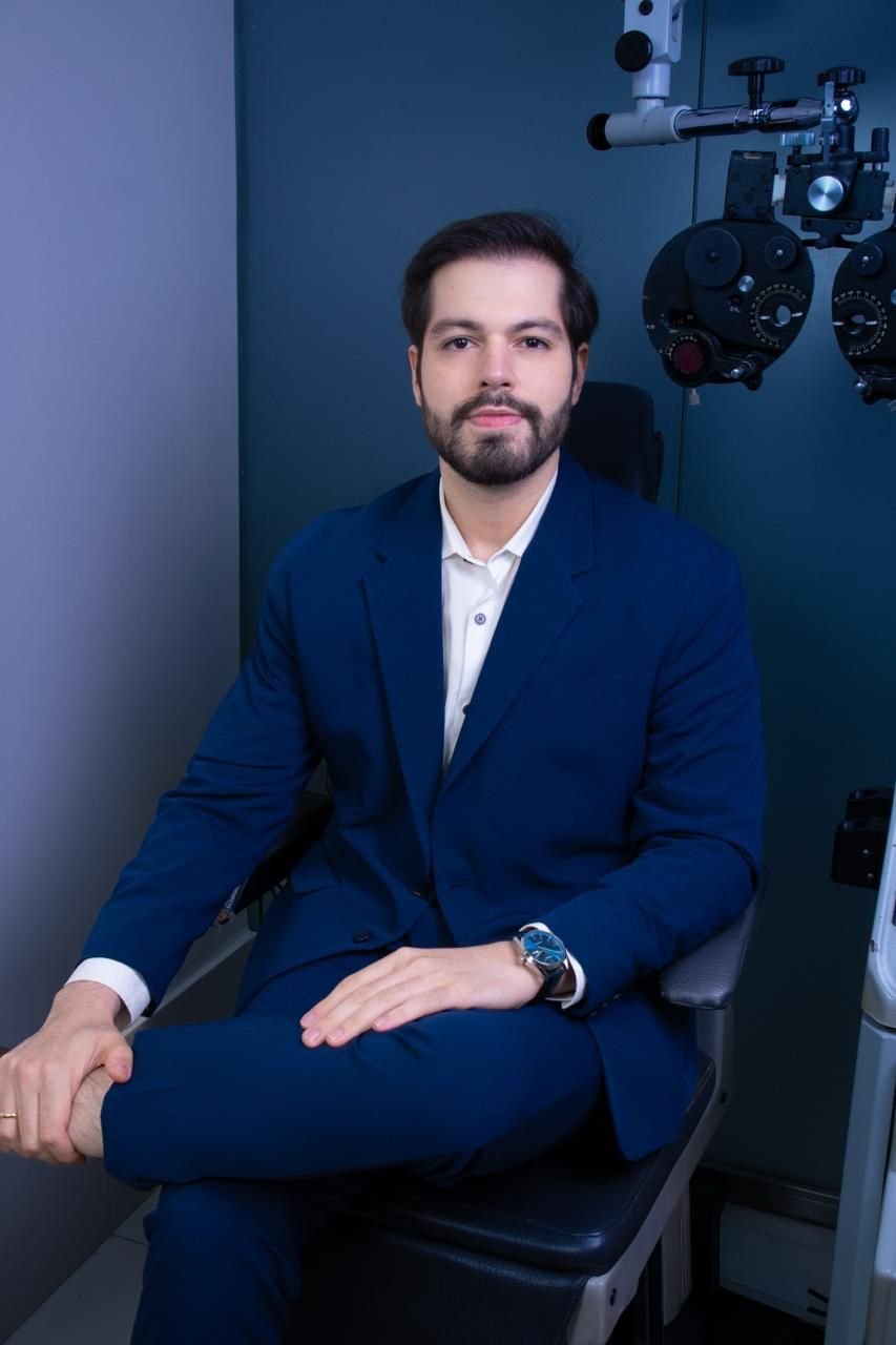 Dr. LEONARDO ALBUQUERQUE
