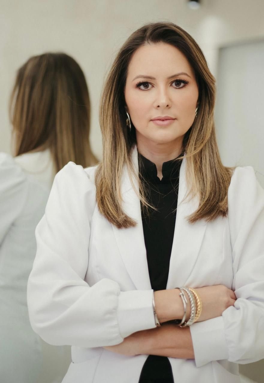 Dra. Bianca Cantoni Andrade de Azevedo