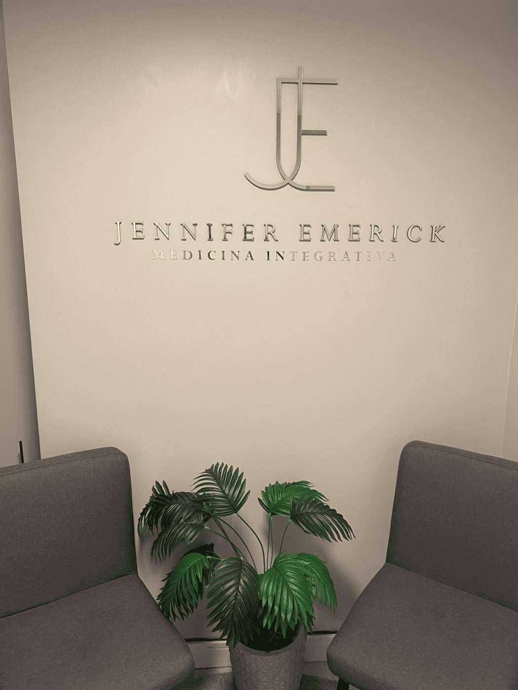 Dra. Jennifer Emerick