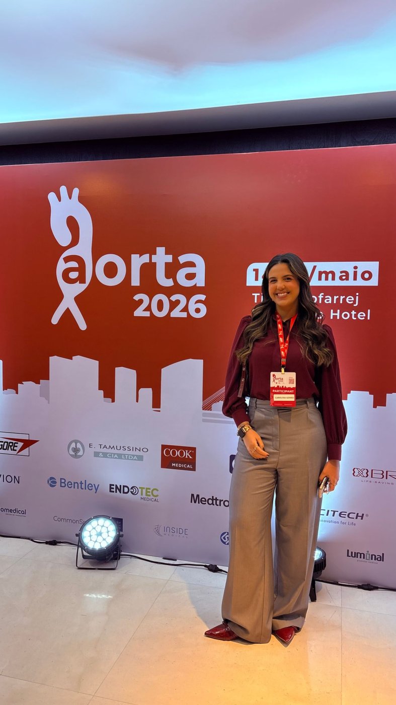 Dra. Carolina Lopes de Castro Gomes