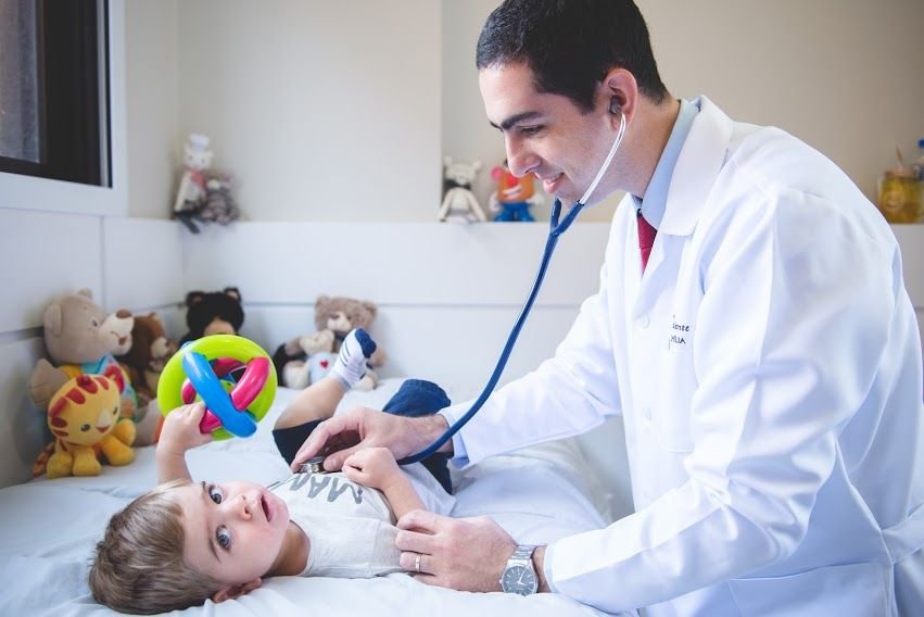 Dr. Felipe Valente