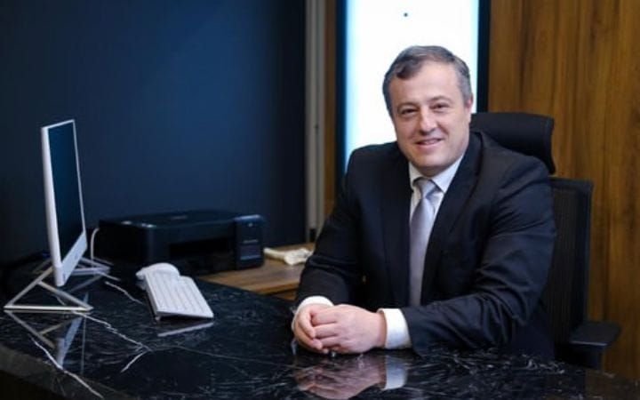 Dr. Josiano Carlos Valerio
