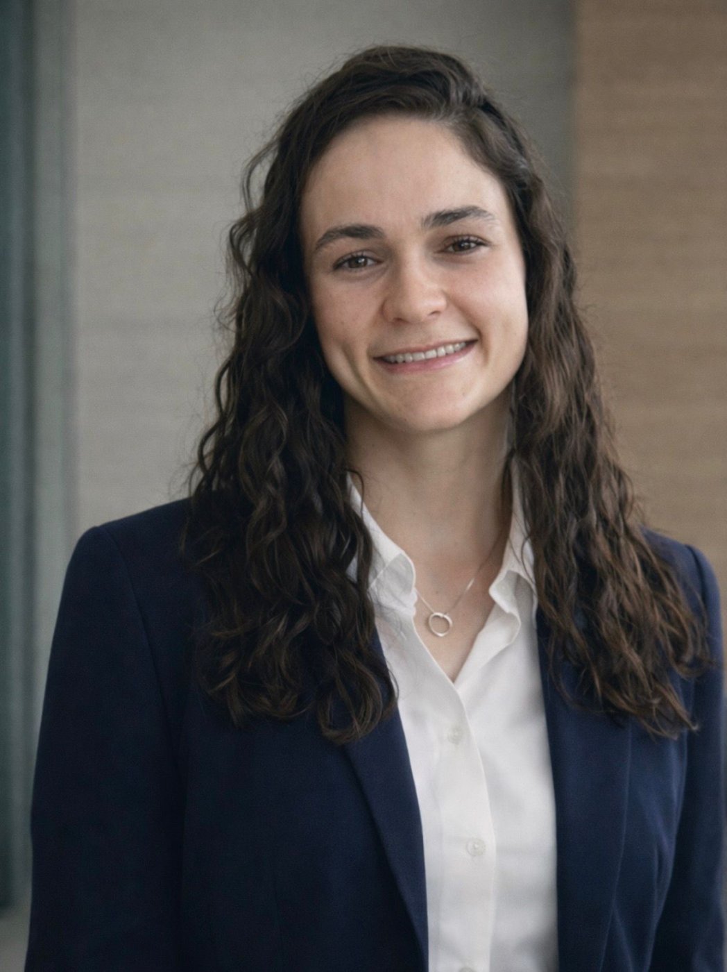 Dra. Stéfany Teles