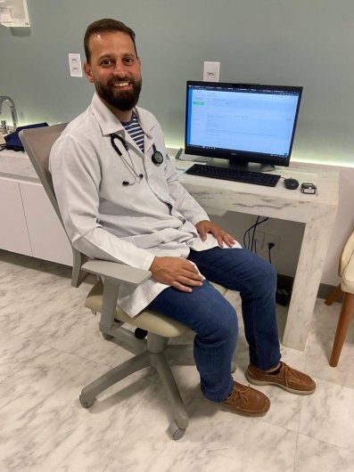 Dr. Guido Neves