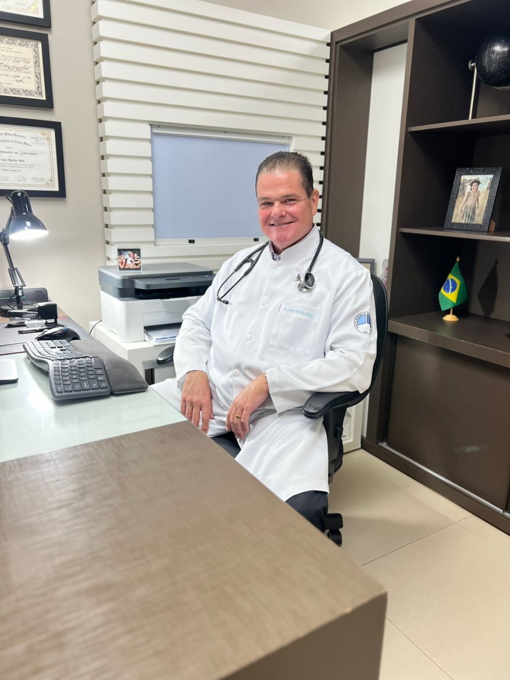 Dr. Lucio Martins Vilela