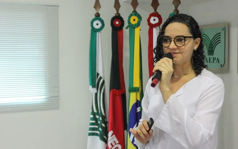 Dra. Monnara Lúcio