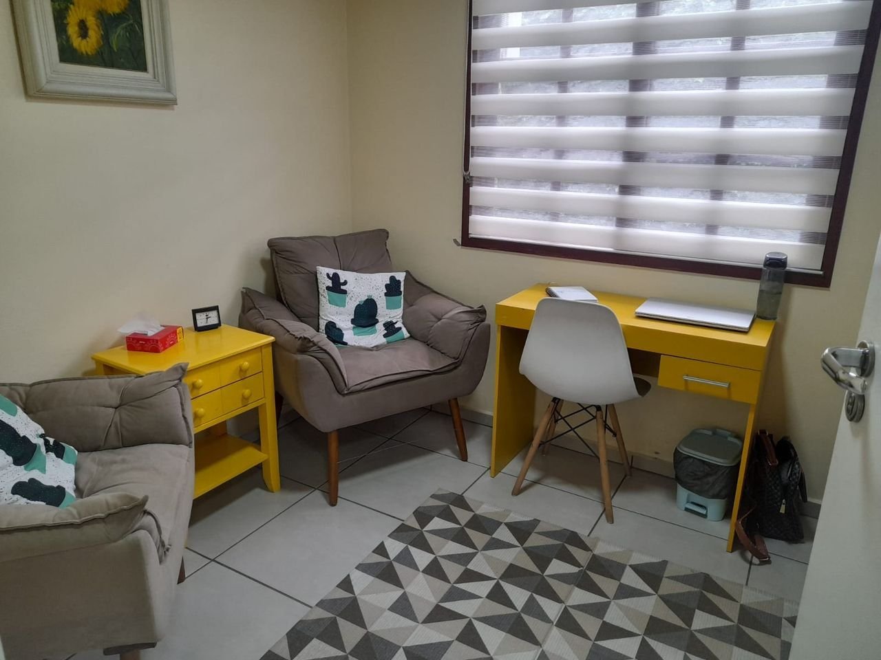 Evelyn Pôrto Lima Camargo .