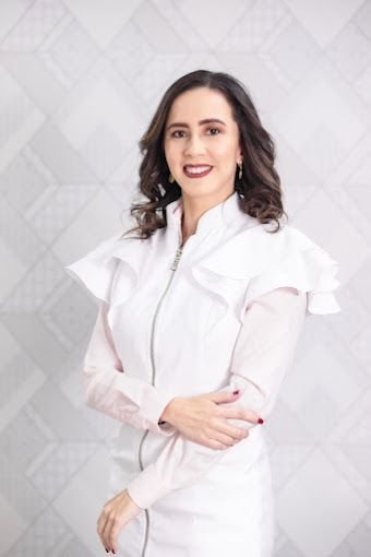Dra. Tamires Camargo