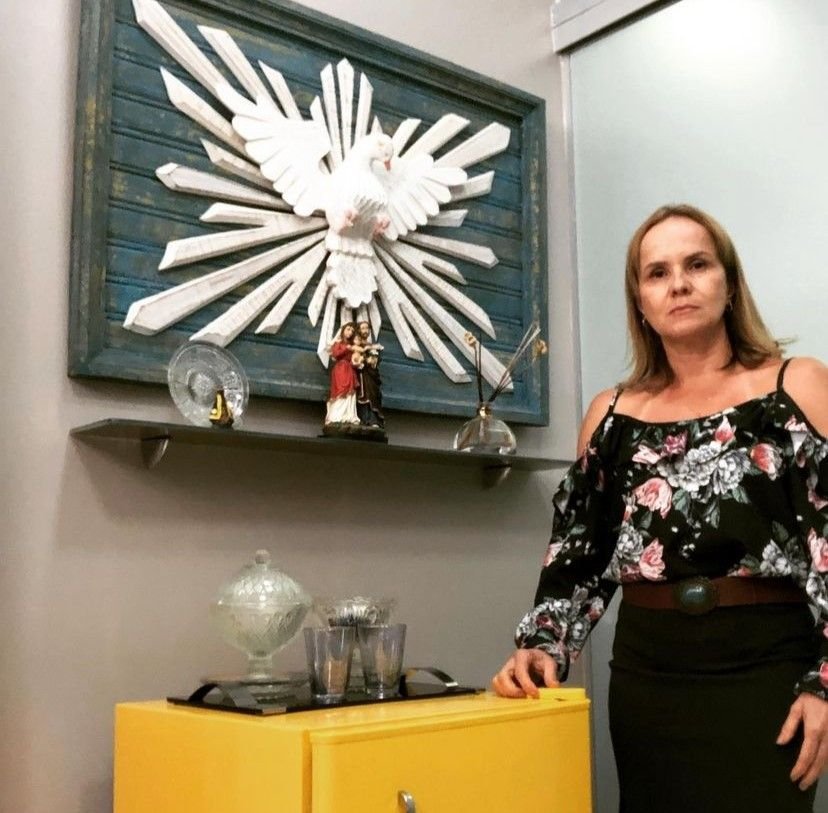 Dra. Alessandra Leal de Oliveira