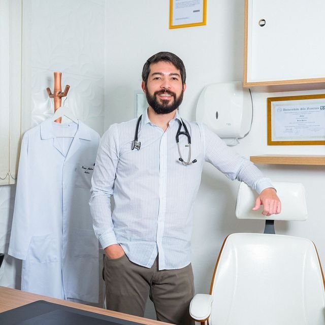Dr. Breno Hattori