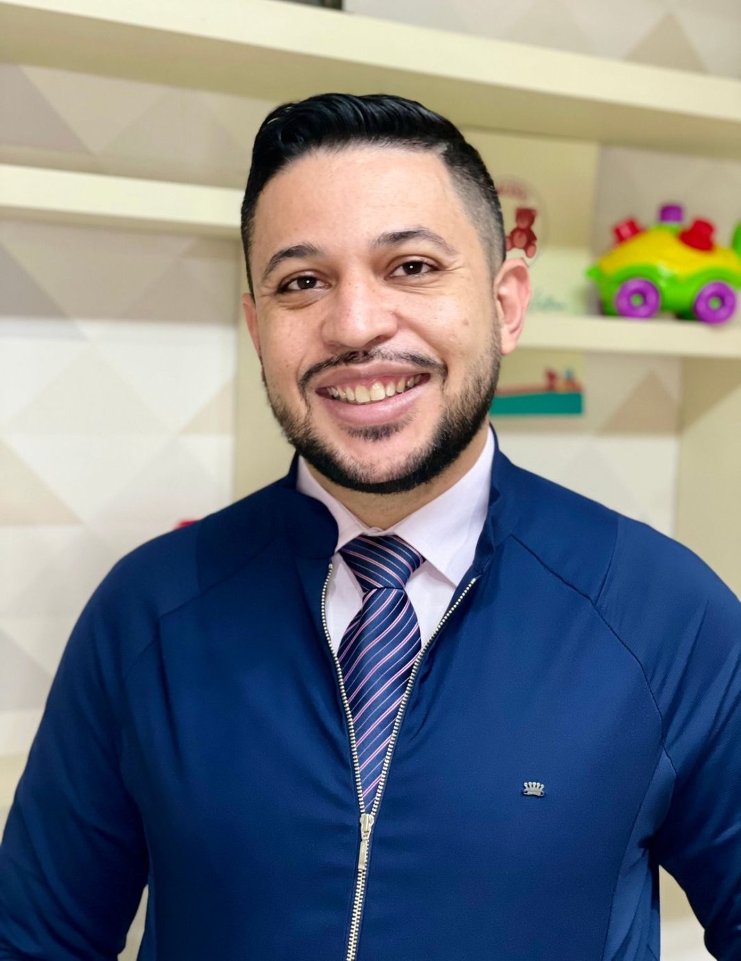 Dr. Ricardo William