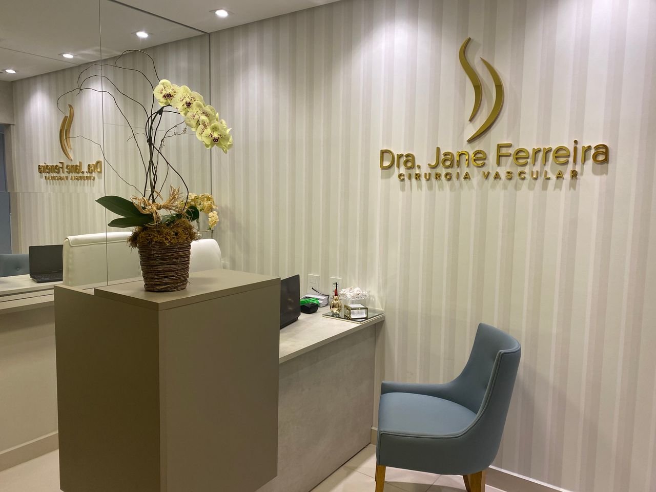 Dra. Jane Ferreira