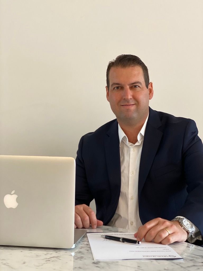 Dr. Miguel Silveira