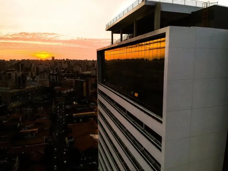 Dr. Mairton Cavalcante