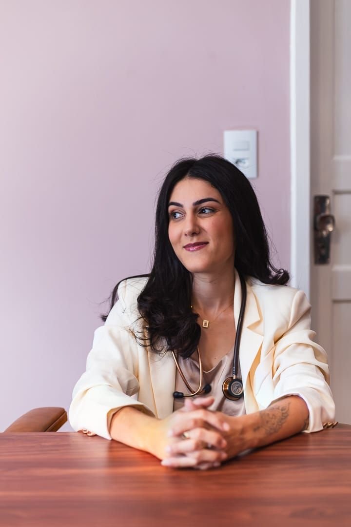 Dra. Cynara De Pereira Neves