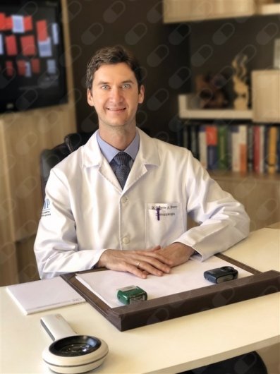 Dr. Guilherme Athanasio Shwetz