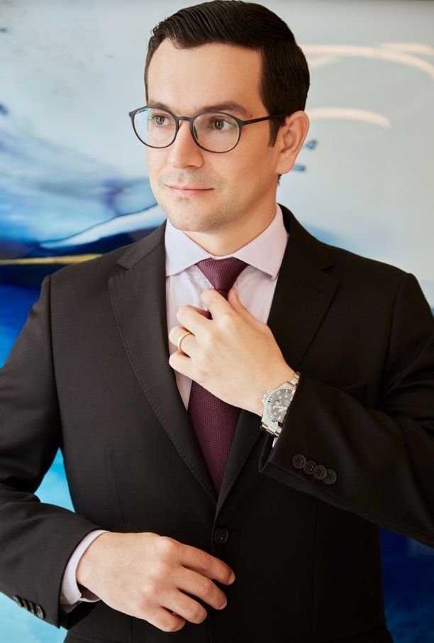 Dr. James Melo