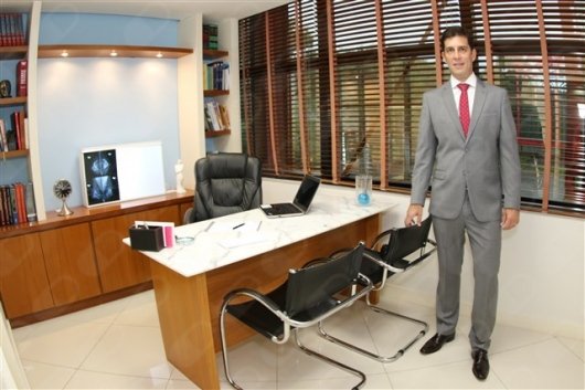 Dr. Eduardo Millen