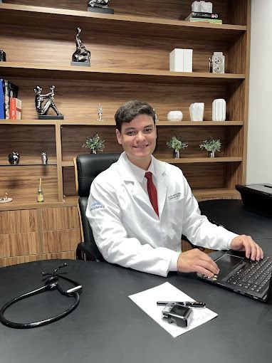 Dr. Caio Márcio Vieira de Oliveira