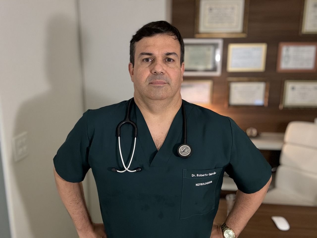 Dr. Roberto Galvão