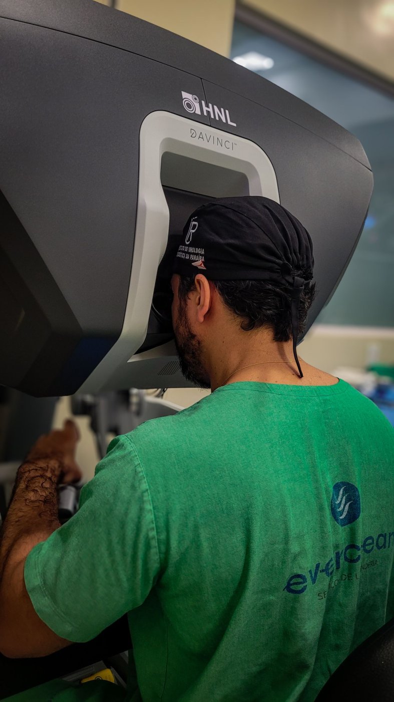 Dr. Thiago Costa