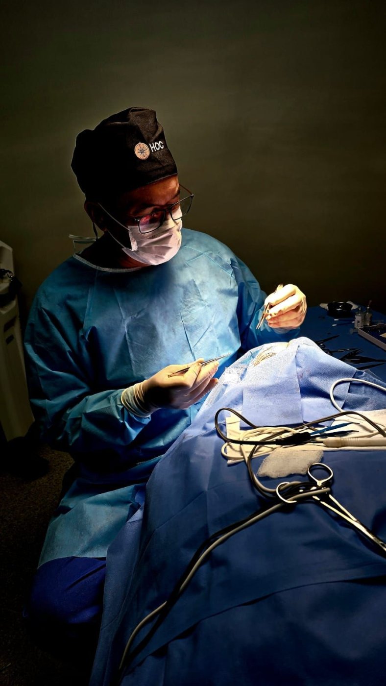 Dr. Leonardo Perim