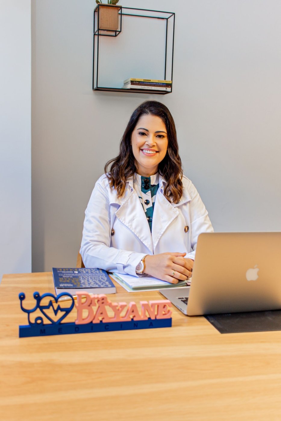 Dra. Dayane Alves Santos de Oliveira