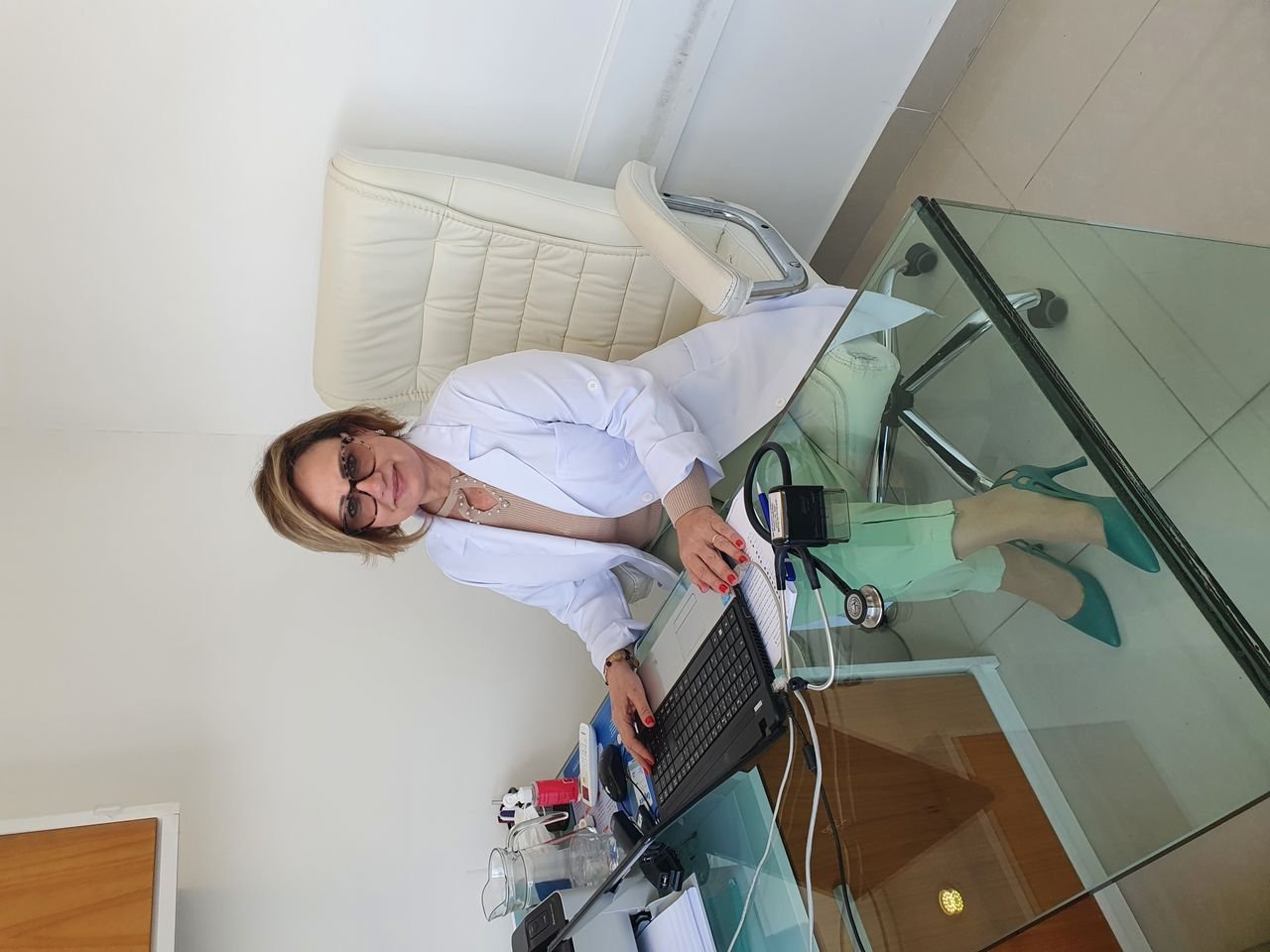 Dra. Silvia de Souza