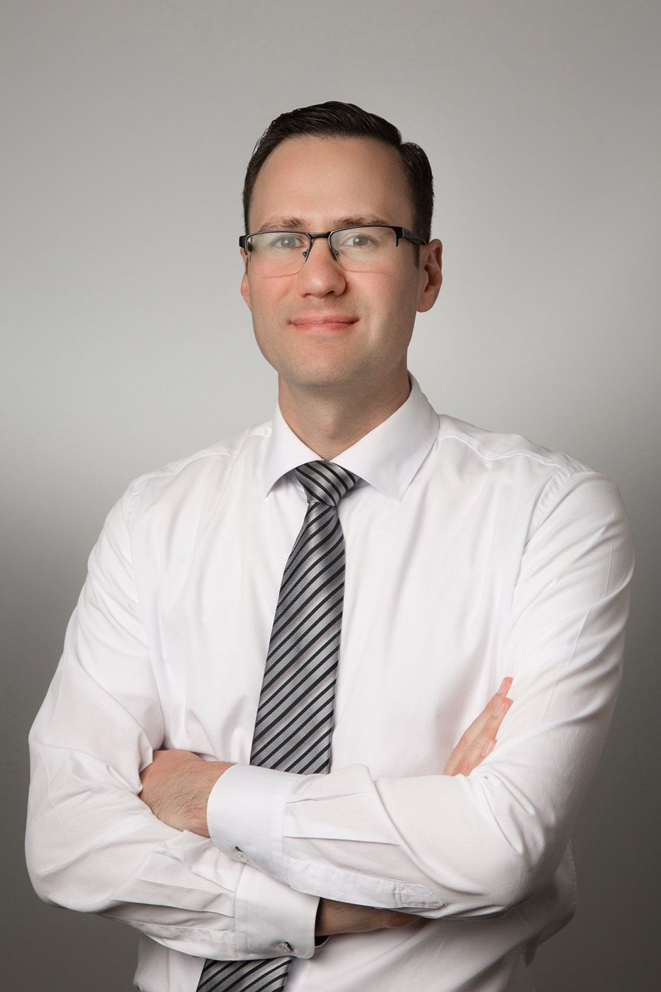 Dr. Gustavo Murta