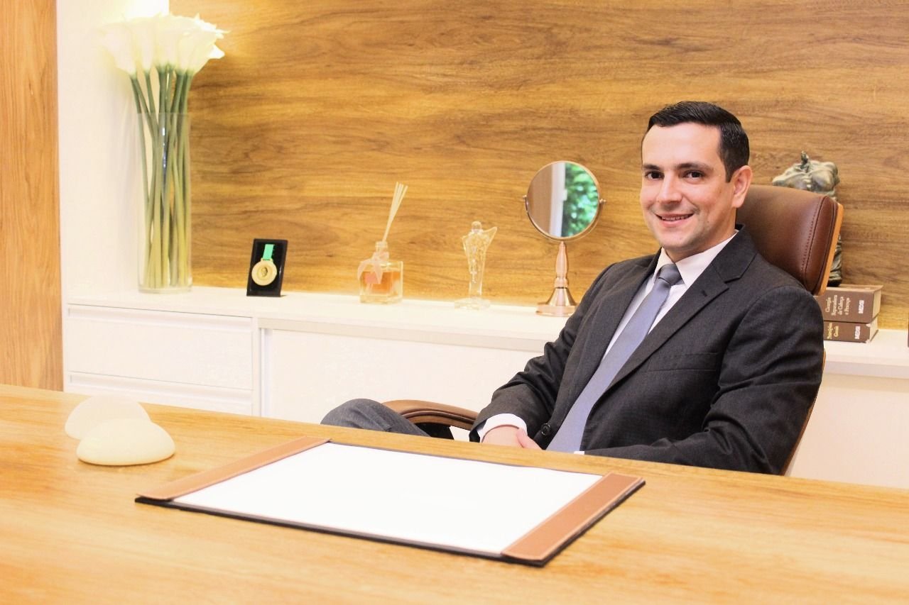 Dr. James Melo