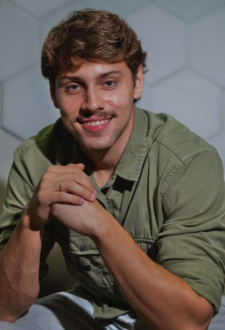 Dr. Gabriel Costa