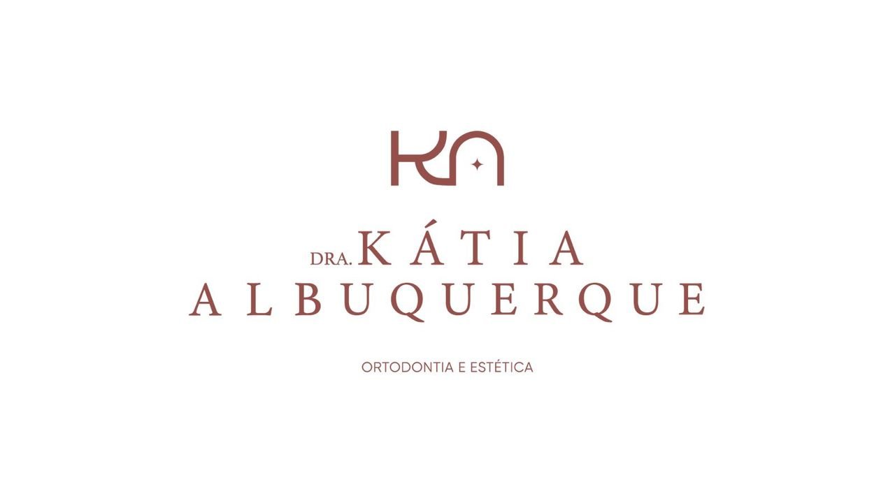 Dra. Katia Albuquerque