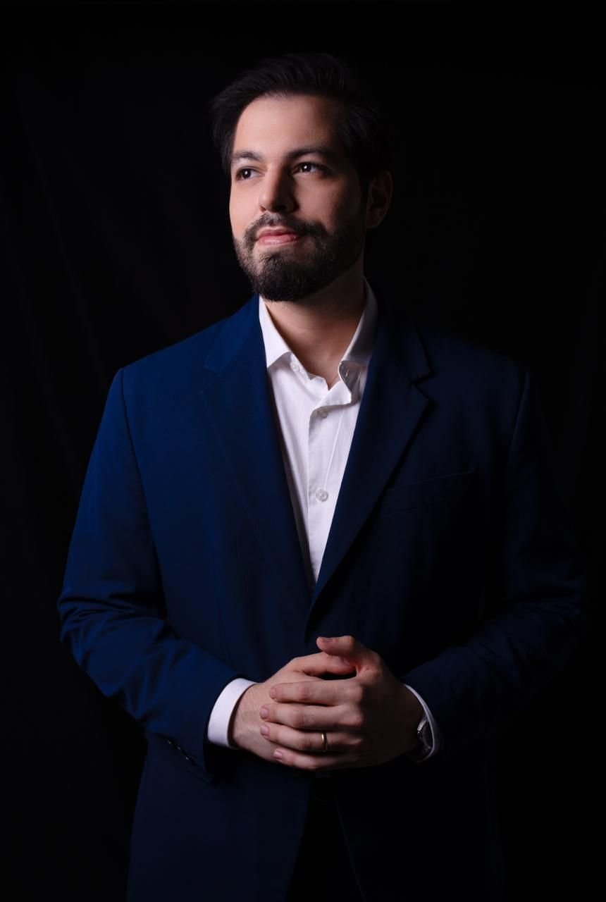 Dr. LEONARDO ALBUQUERQUE