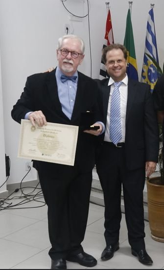 Dr. Érico Pampado Di Santis