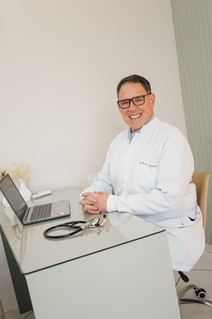 Dr. La Hore Tejada Schuster