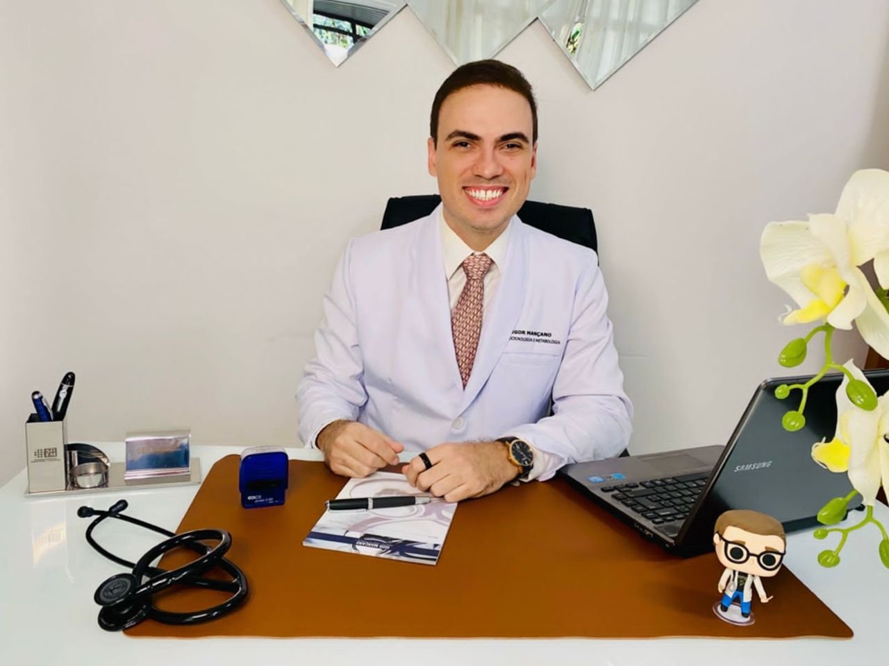 Dr. Igor Mançano .