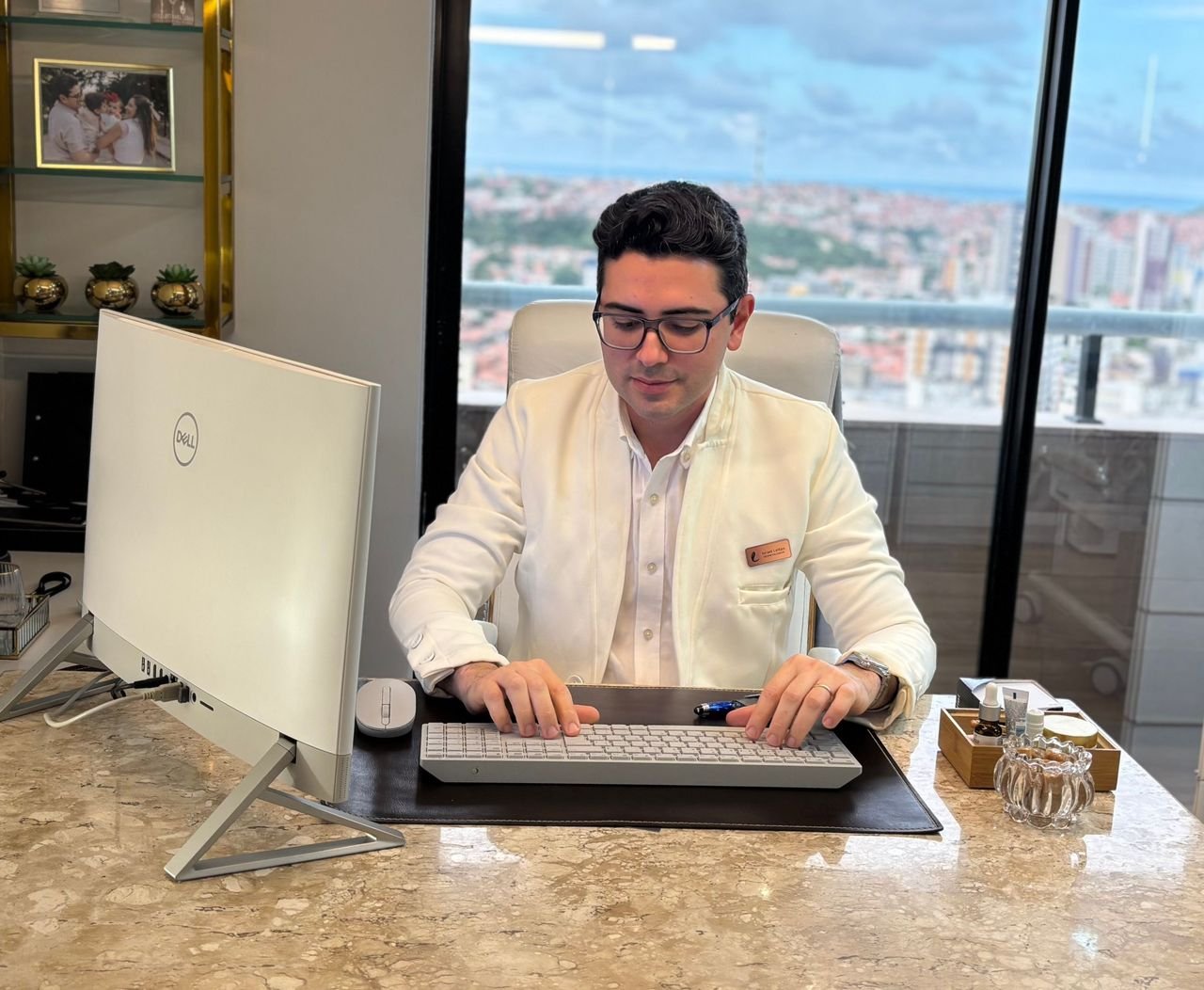 Dr. Israel Leitão