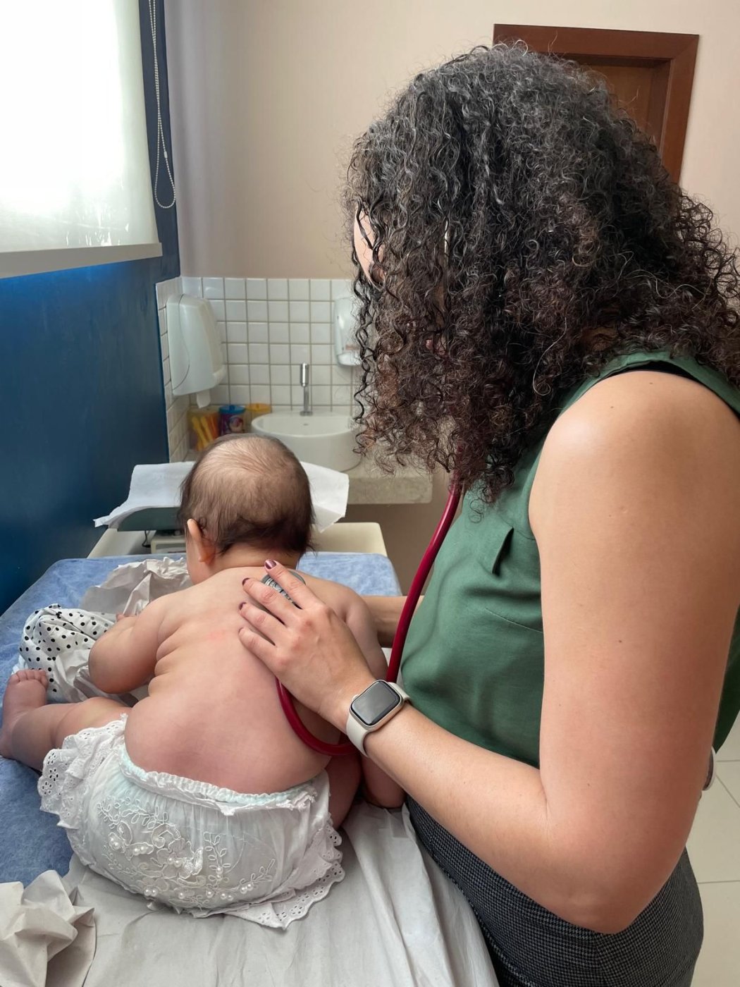 Dra. Aiana Camila Amâncio de Araújo