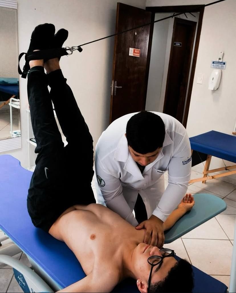Dr. Thiago Mazeiro